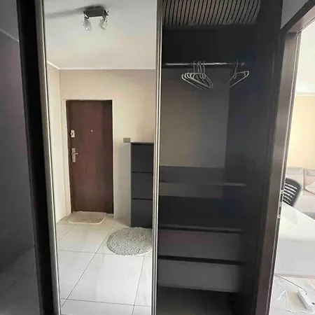 Słoneczny Pokój Z Balkonem. *