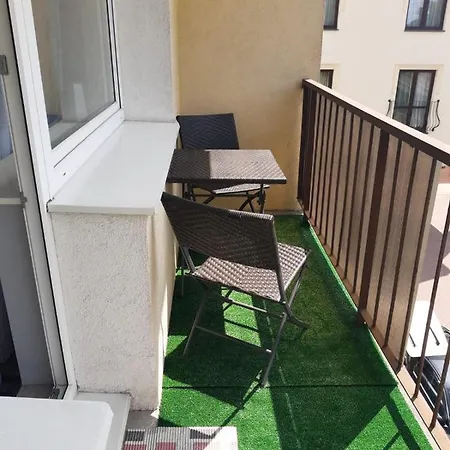 Apartamento Słoneczny Pokój Z Balkonem.
